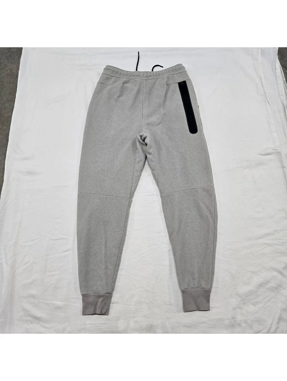 EUC Men's SMALL Nike Tech Fleece Winter Joggers Grey Logo Sweatpants DQ4808-016